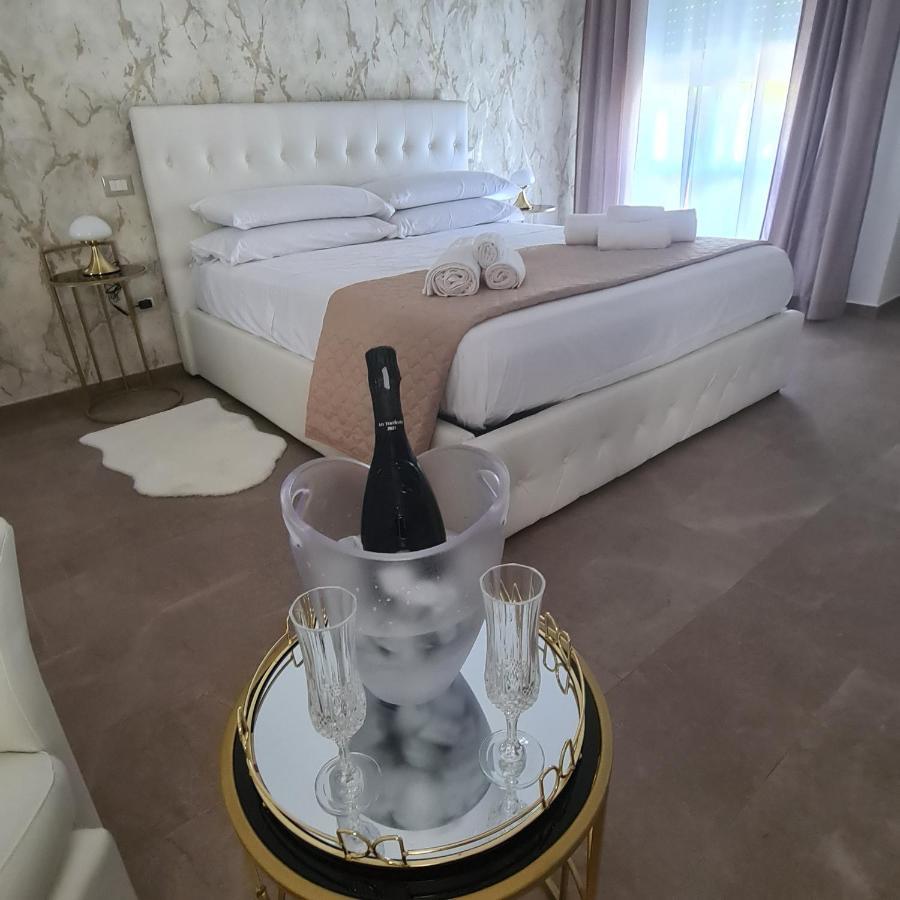 Bed & Breakfast The World *